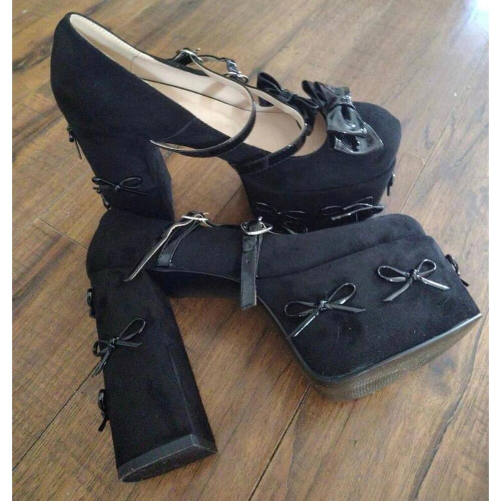 Mary Jane platform heels